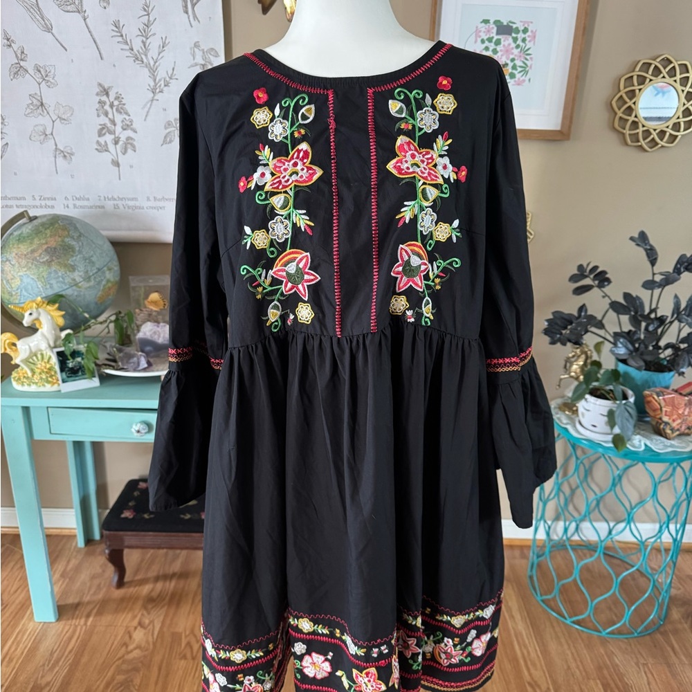 Bohemian 1XL Plus Black Floral Embroidered Dress